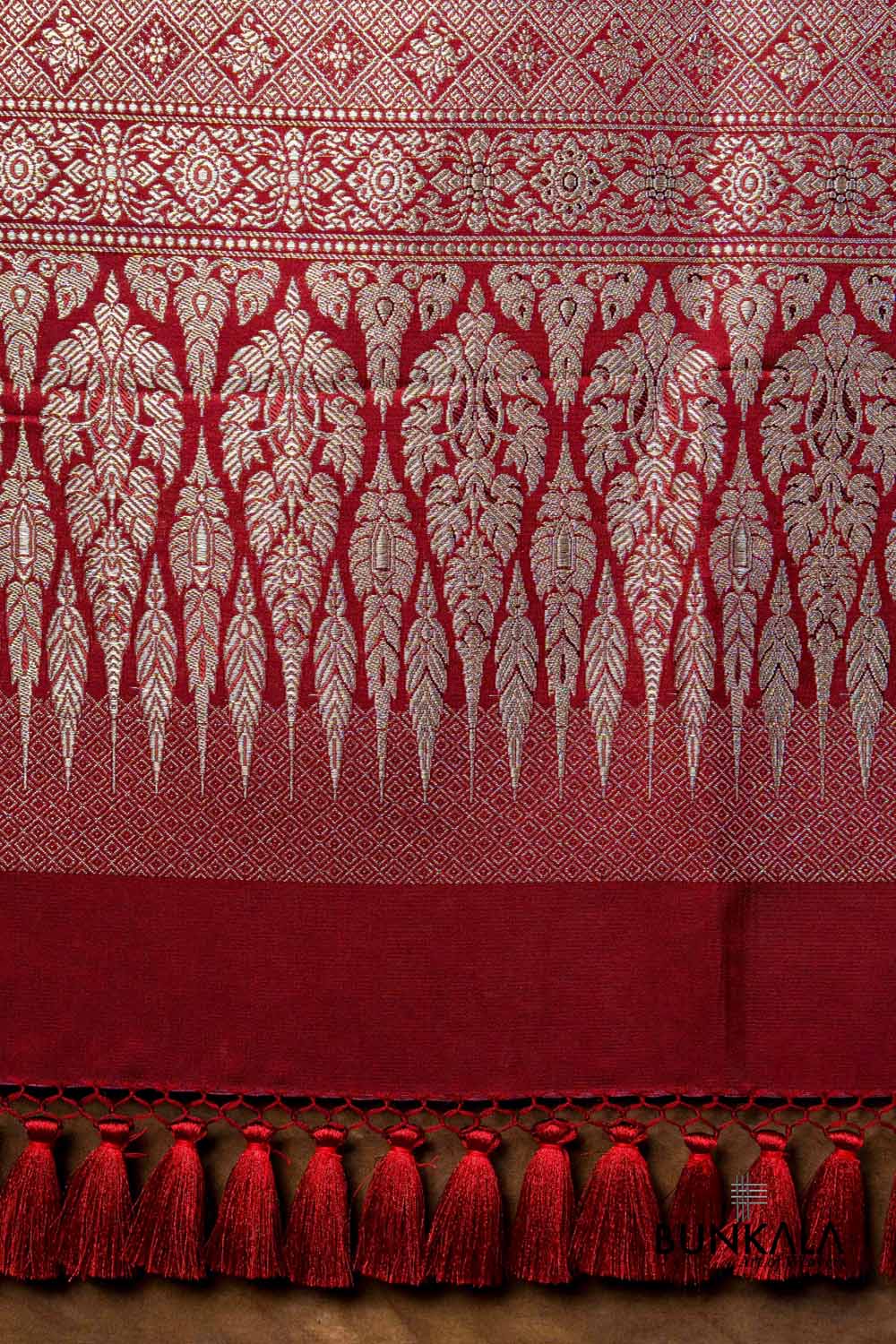 Deep Maroon Charkhana Jaal Brocade Weaved Banarasi Mashru Silk Dupatta