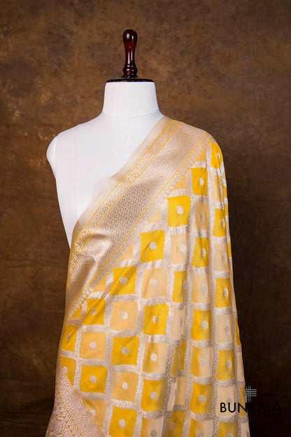 Bright Yellow Daimond Jaal Weaved Banarasi Mashru Silk Dupatta