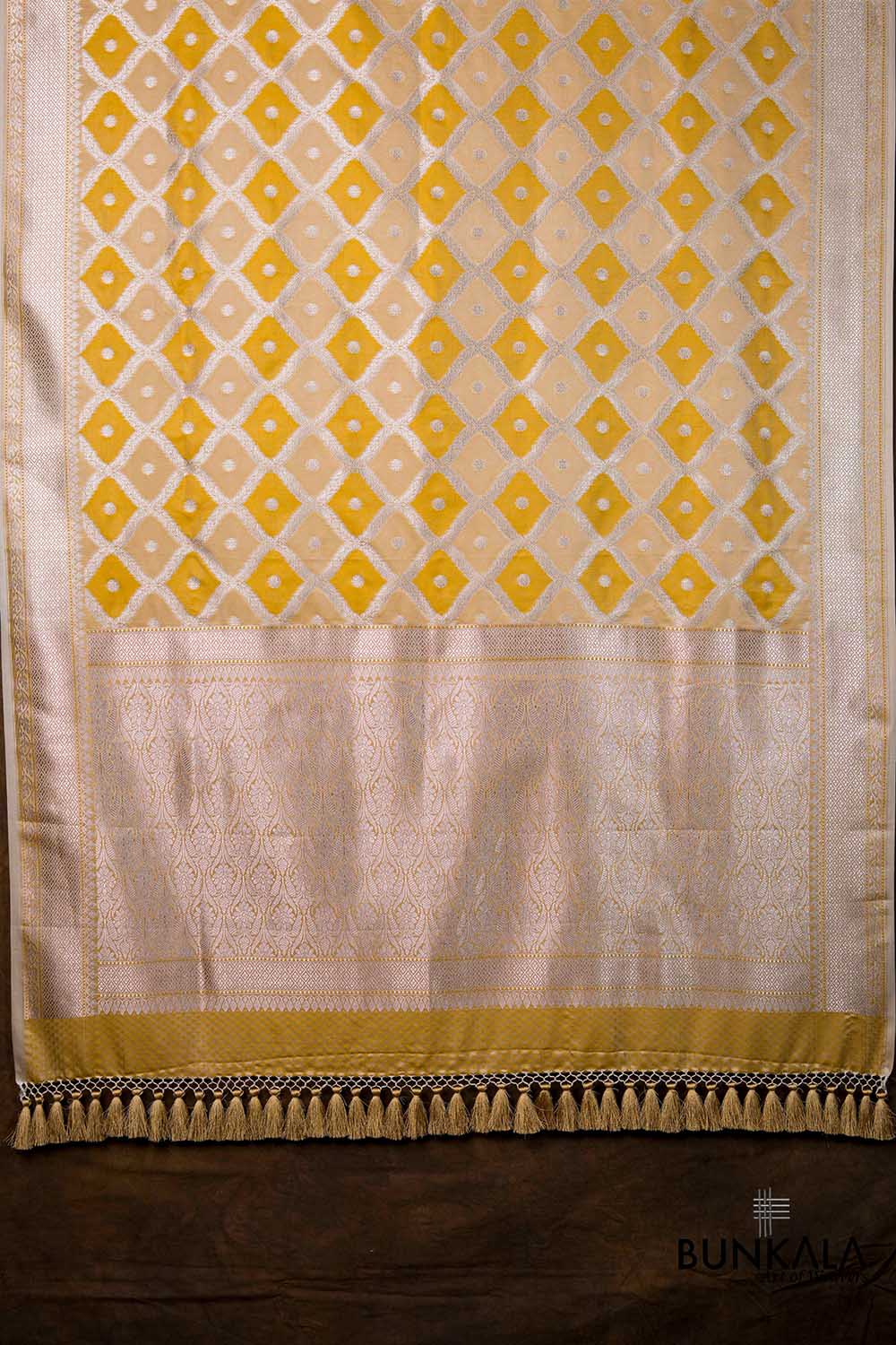 Bright Yellow Daimond Jaal Weaved Banarasi Mashru Silk Dupatta