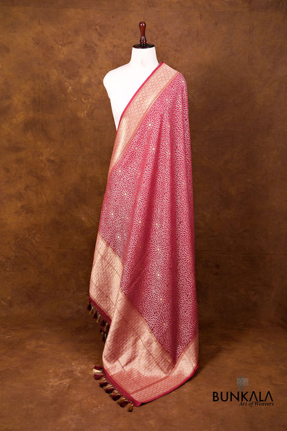 Reddish Pink Flower Design Handloom Banarasi Pure Moonga Silk Dupatta