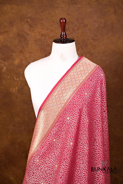 Reddish Pink Flower Design Handloom Banarasi Pure Moonga Silk Dupatta