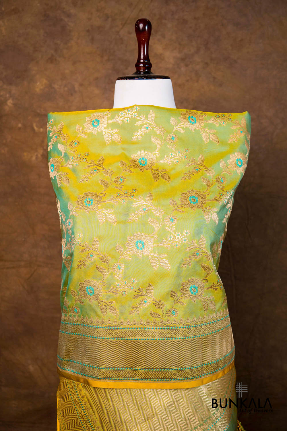 Shaded Lime Green Floral Jaal Leaf Meenakari Weaved Banarasi Mashru Silk Dupatta