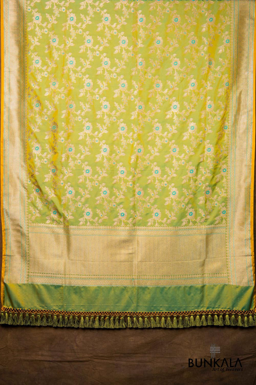 Shaded Lime Green Floral Jaal Leaf Meenakari Weaved Banarasi Mashru Silk Dupatta