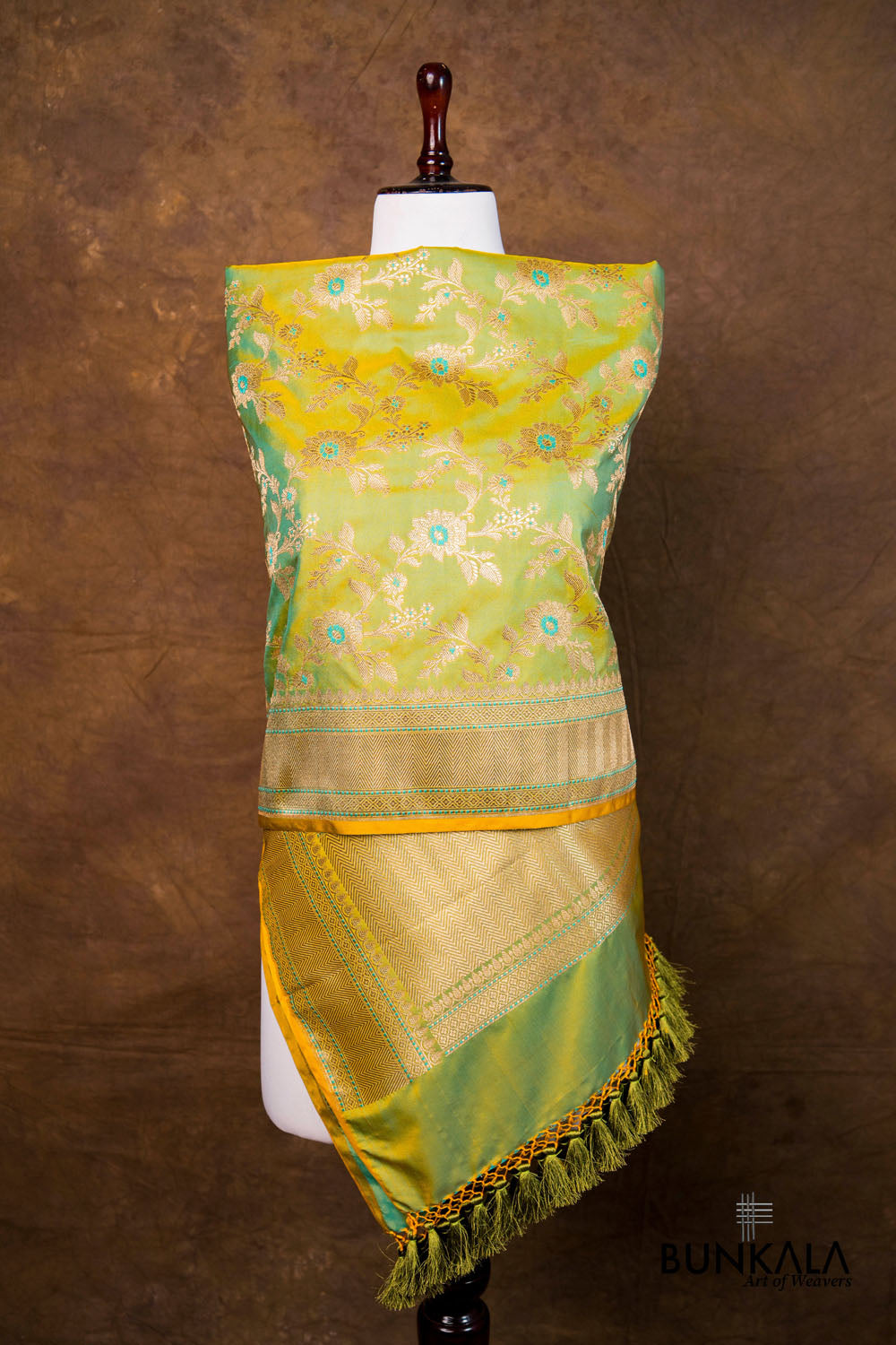 Shaded Lime Green Floral Jaal Leaf Meenakari Weaved Banarasi Mashru Silk Dupatta