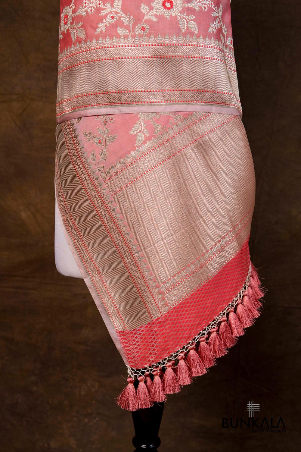 Peach Pink Floral Jaal Leaf Meenakari Weaved Banarasi Mashru Silk Dupatta
