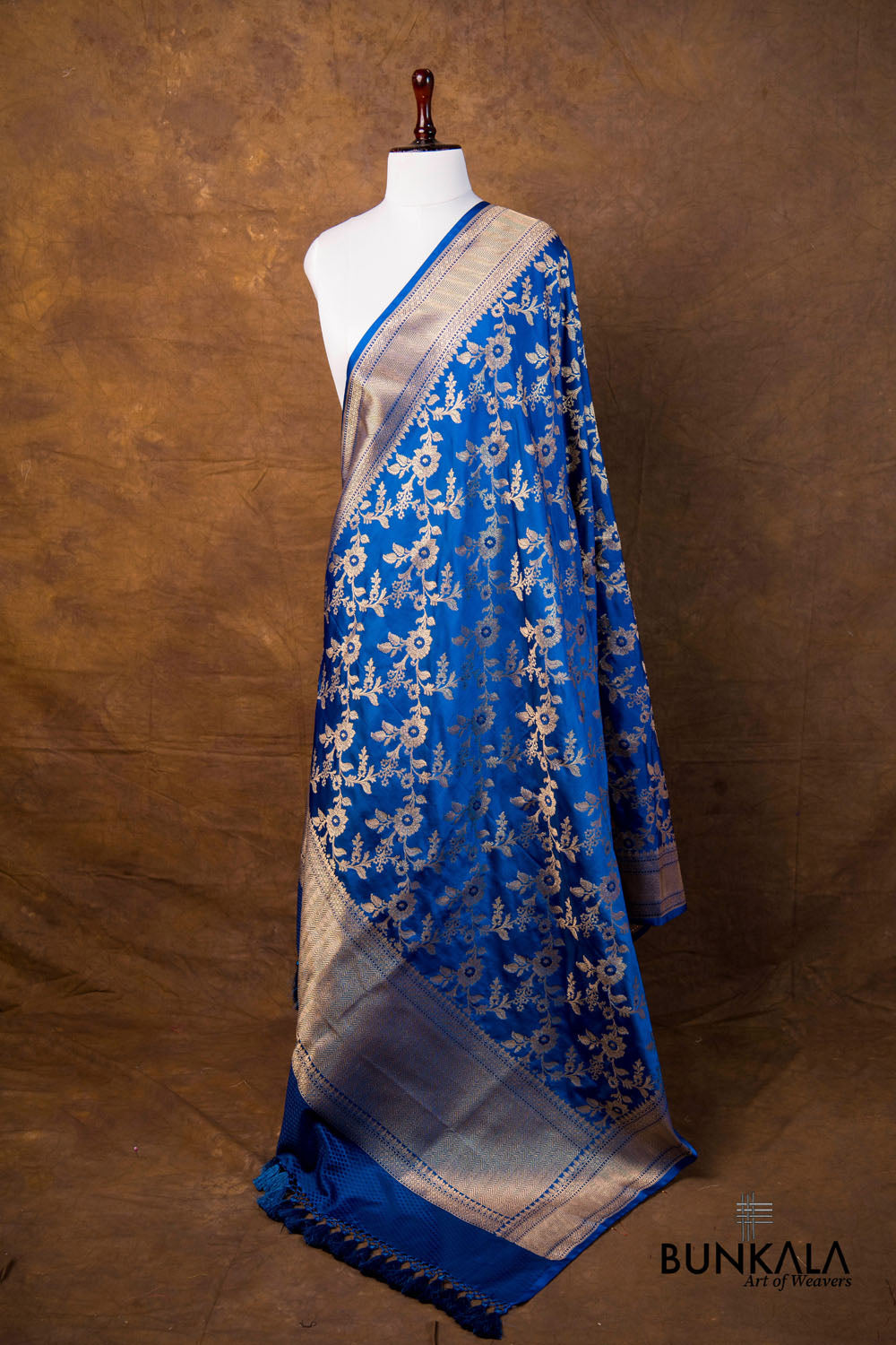 Royal Blue Floral Jaal Leaf Meenakari Weaved Banarasi Mashru Silk Dupatta