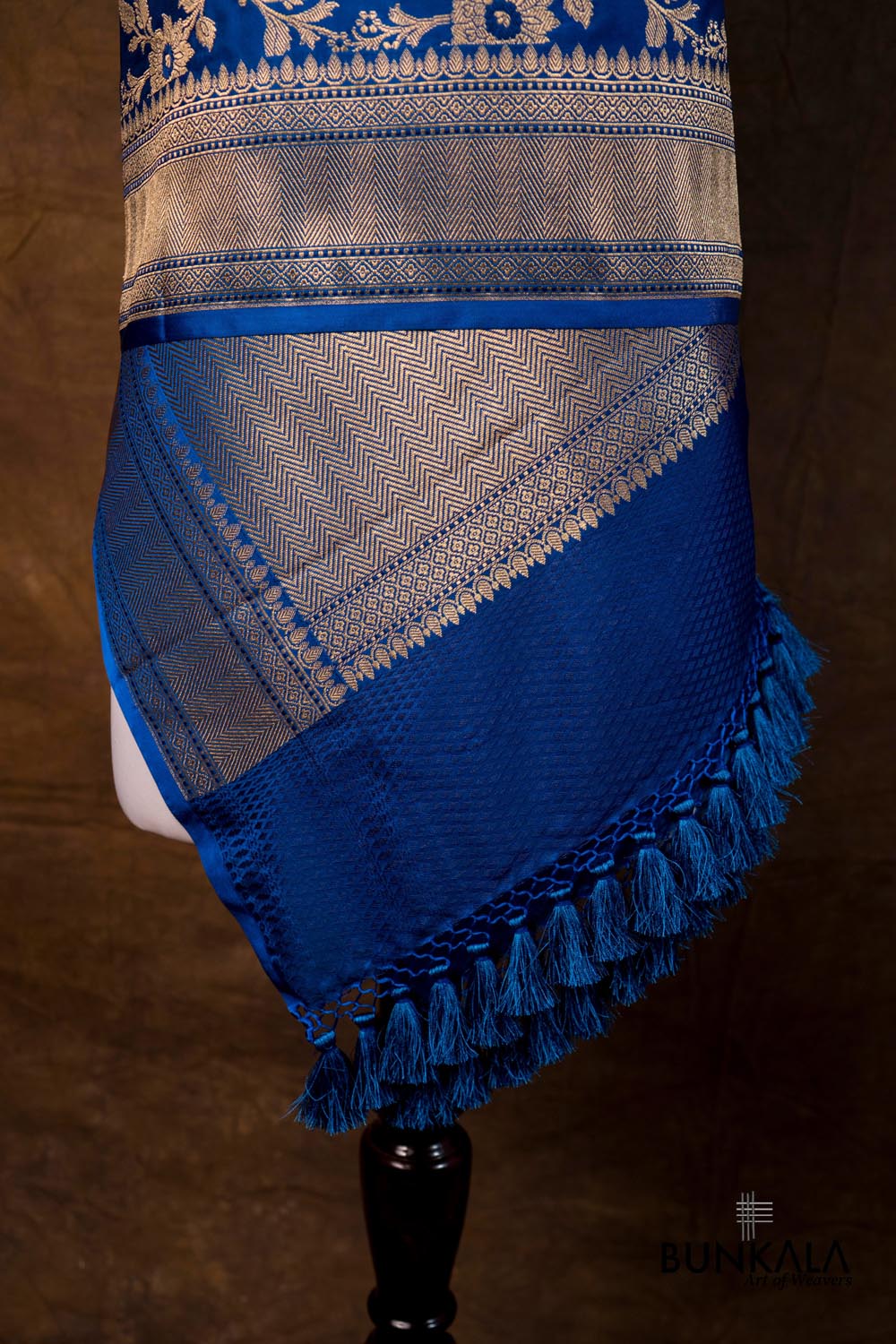 Royal Blue Floral Jaal Leaf Meenakari Weaved Banarasi Mashru Silk Dupatta