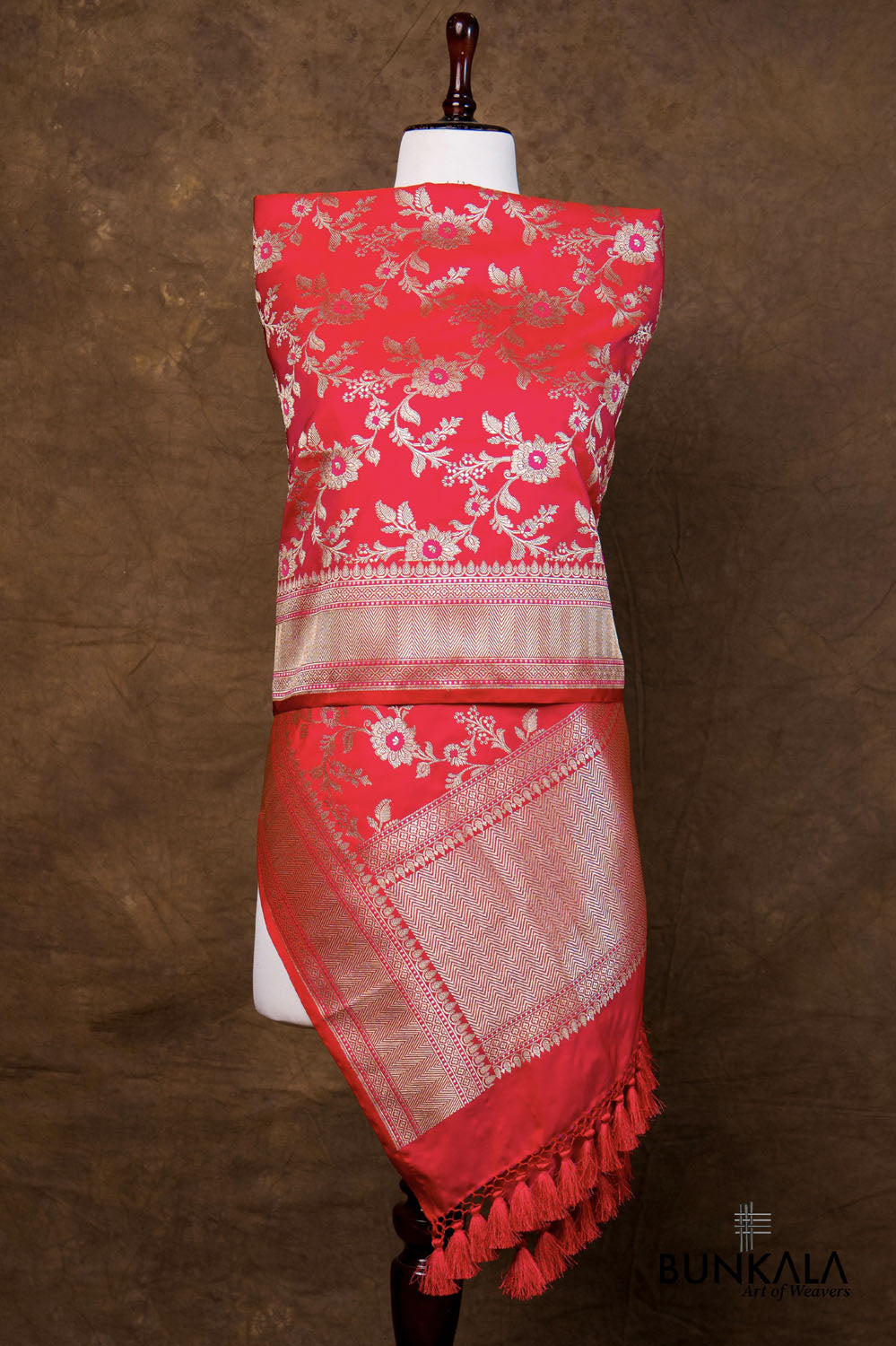 Pinkish Red Floral Jaal Leaf Meenakari Weaved Banarasi Mashru Silk Dupatta