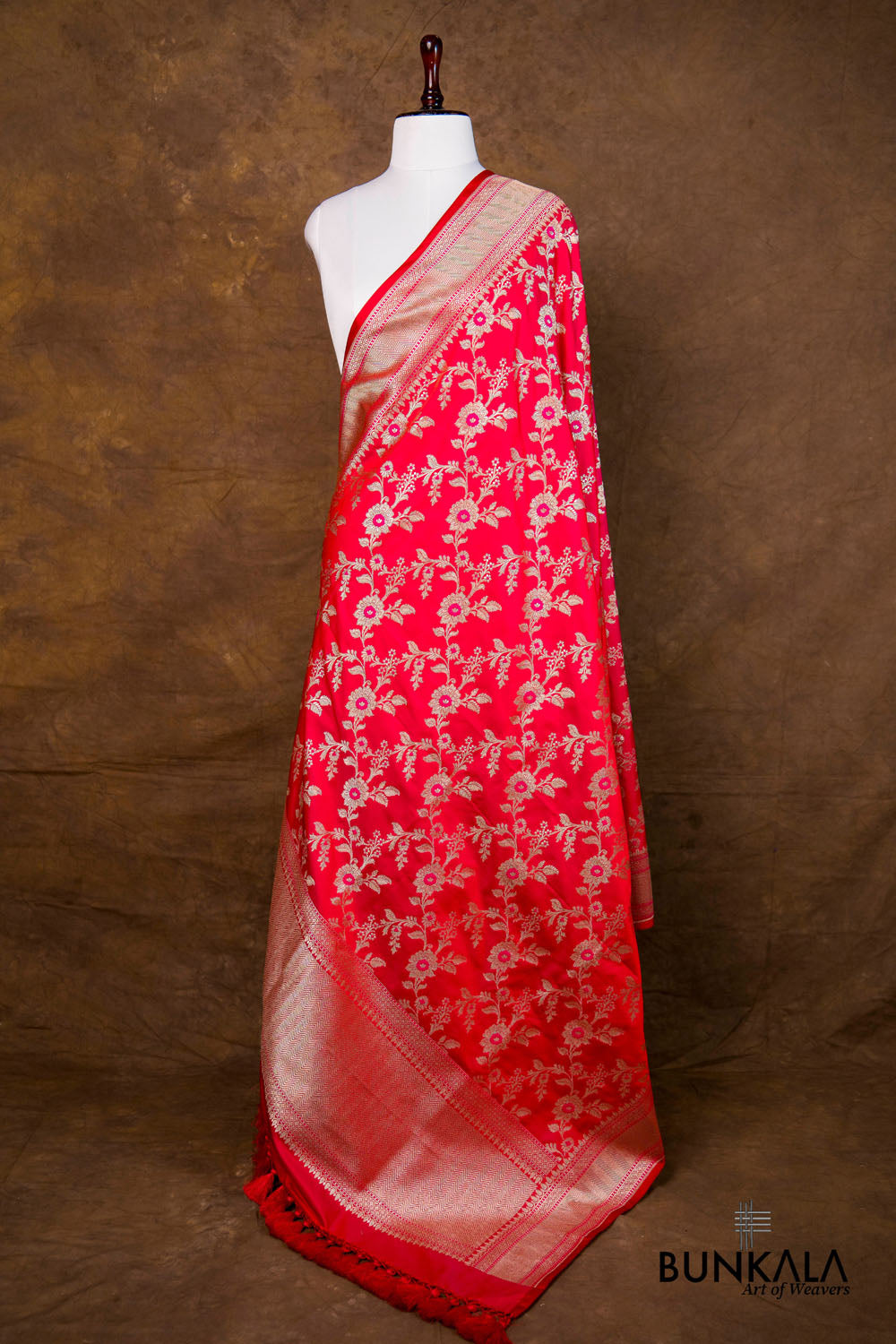 Pinkish Red Floral Jaal Leaf Meenakari Weaved Banarasi Mashru Silk Dupatta