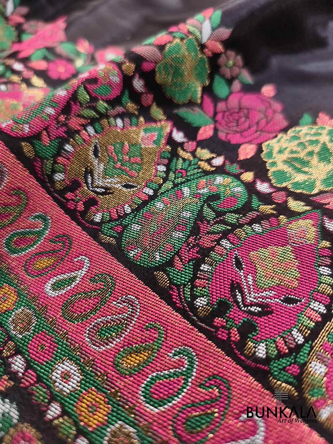 Jet Black Pashmina Meenakari Weaved Plain Banarasi Mashru Silk Saree