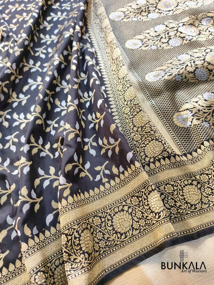 Black Leaf Pattern Sona Rupa Weaved Banarasi Silk Saree