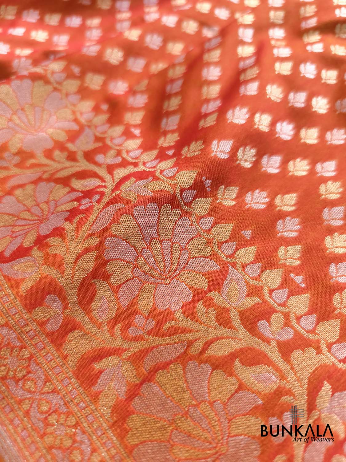 Vibrant Pink & Orange Shaded Floral Border Sona Rupa Buti Weaved Banarasi Silk Saree