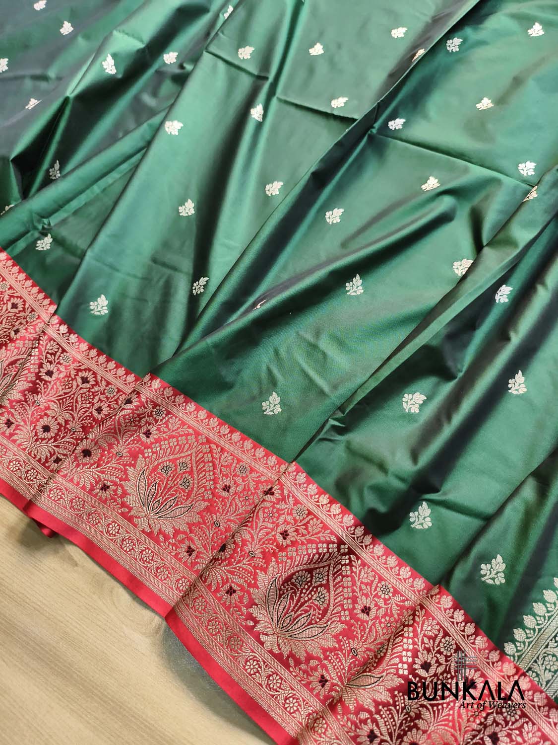 Bottle Green Contrast Red Meena Border Weaved Banarasi Silk Saree