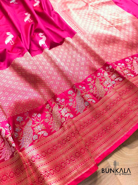 Magenta Pink Swan Buta Kadwa Handweaved Banarasi Pure Katan Silk Saree