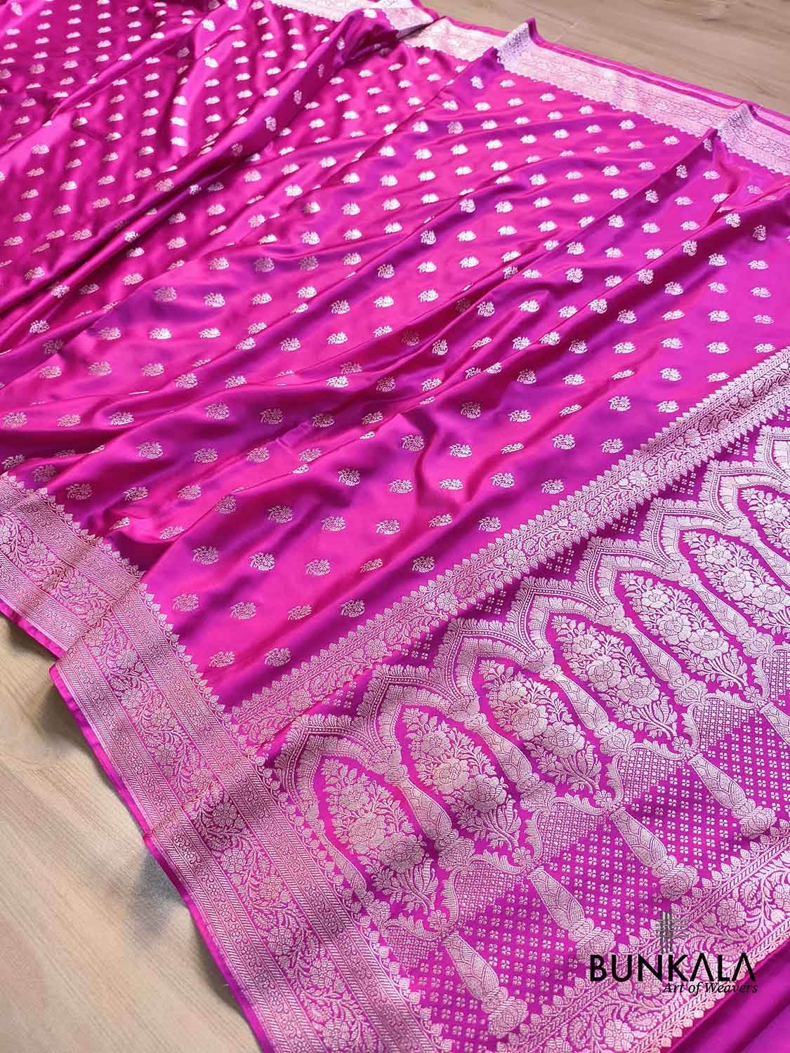 Dark Pink Small Buti Floral Border Weaved Banarasi Mashru Silk Saree