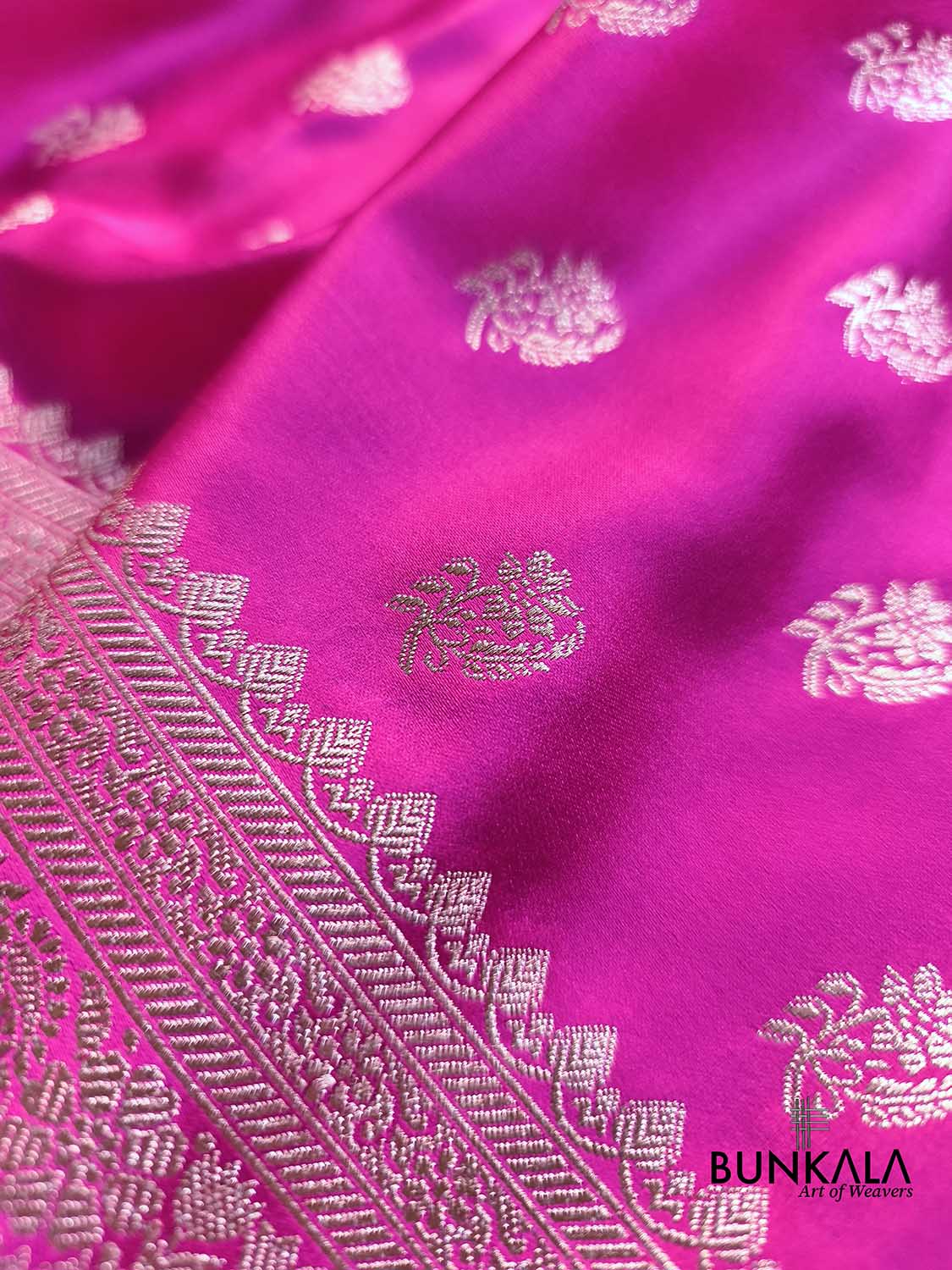 Dark Pink Small Buti Floral Border Weaved Banarasi Mashru Silk Saree