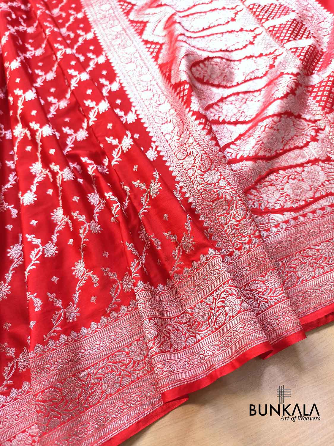 Red Floral Jaal Sona Zari Weaved Banarasi Mashru Silk Saree