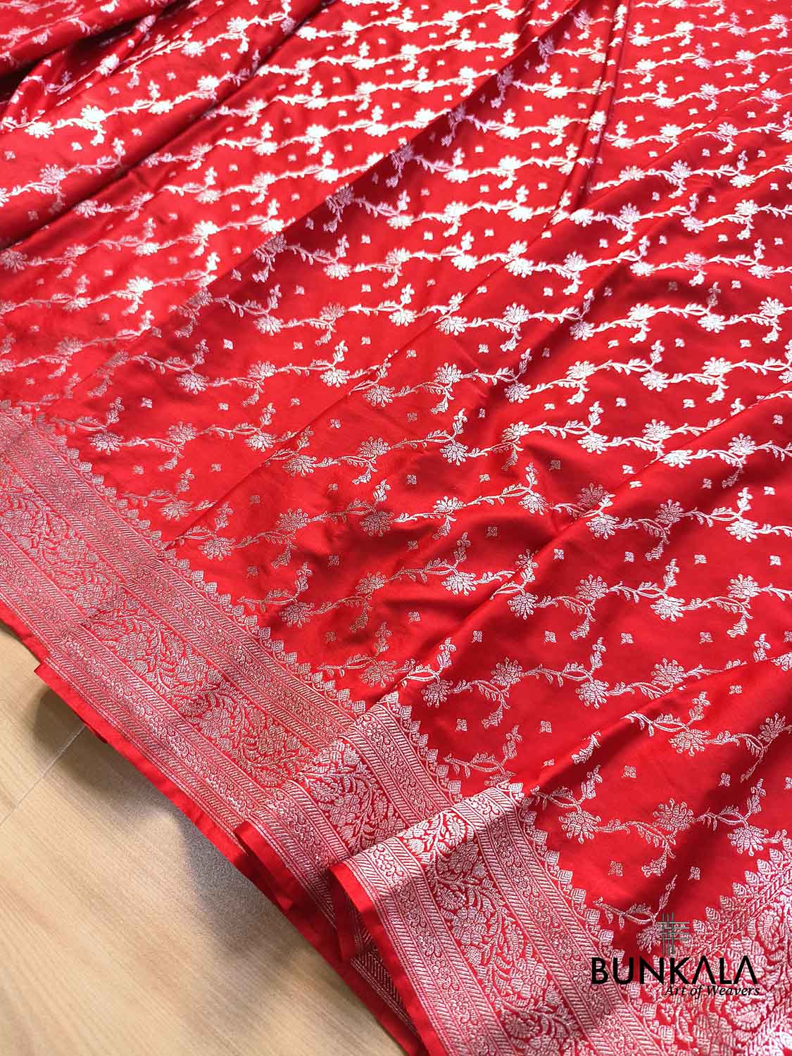 Red Floral Jaal Sona Zari Weaved Banarasi Mashru Silk Saree