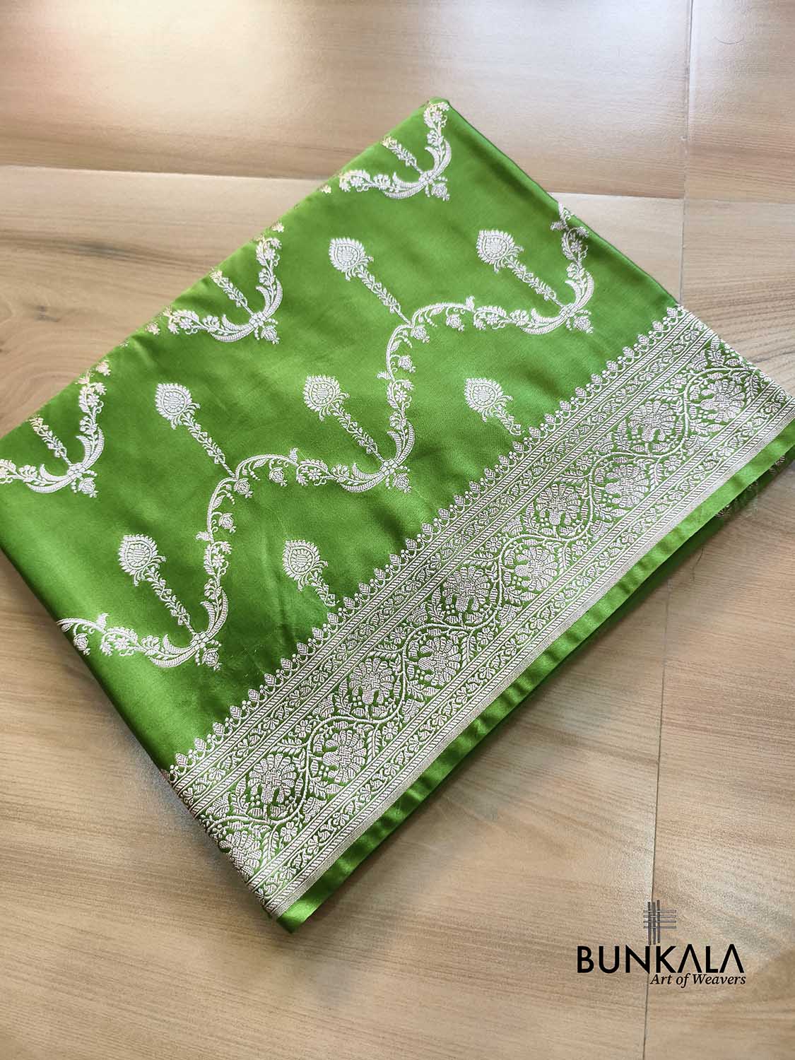 Green Jaal Sona Zari Weaved Banarasi Mashru Silk Saree