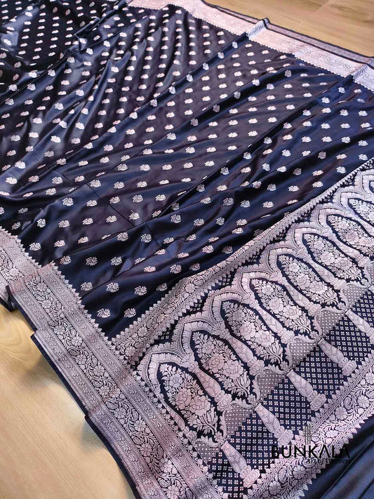 Navy Blue Sona Zari Buti Weaved Banarasi Mashru Silk Saree