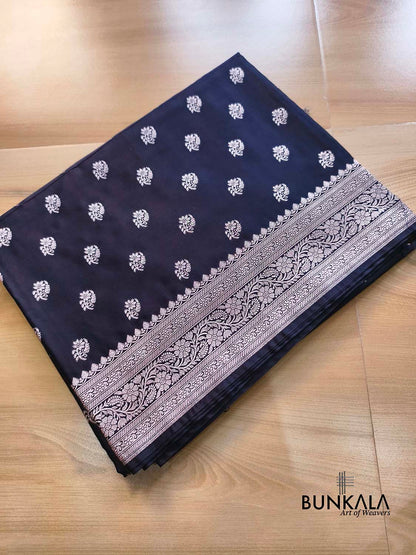 Navy Blue Sona Zari Buti Weaved Banarasi Mashru Silk Saree