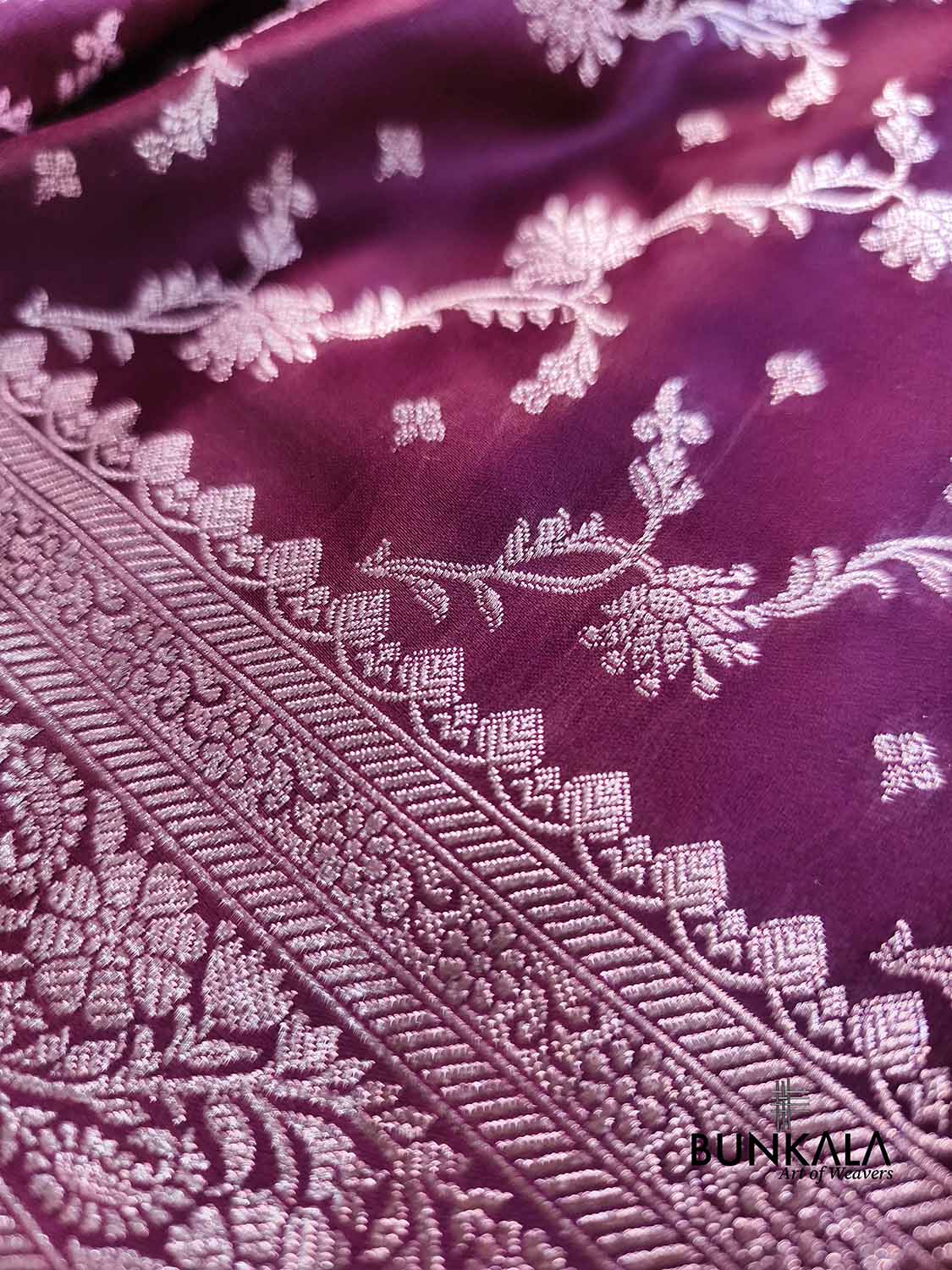 Wine Floral Jaal Sona Zari Weaved Banarasi Mashru Silk Saree