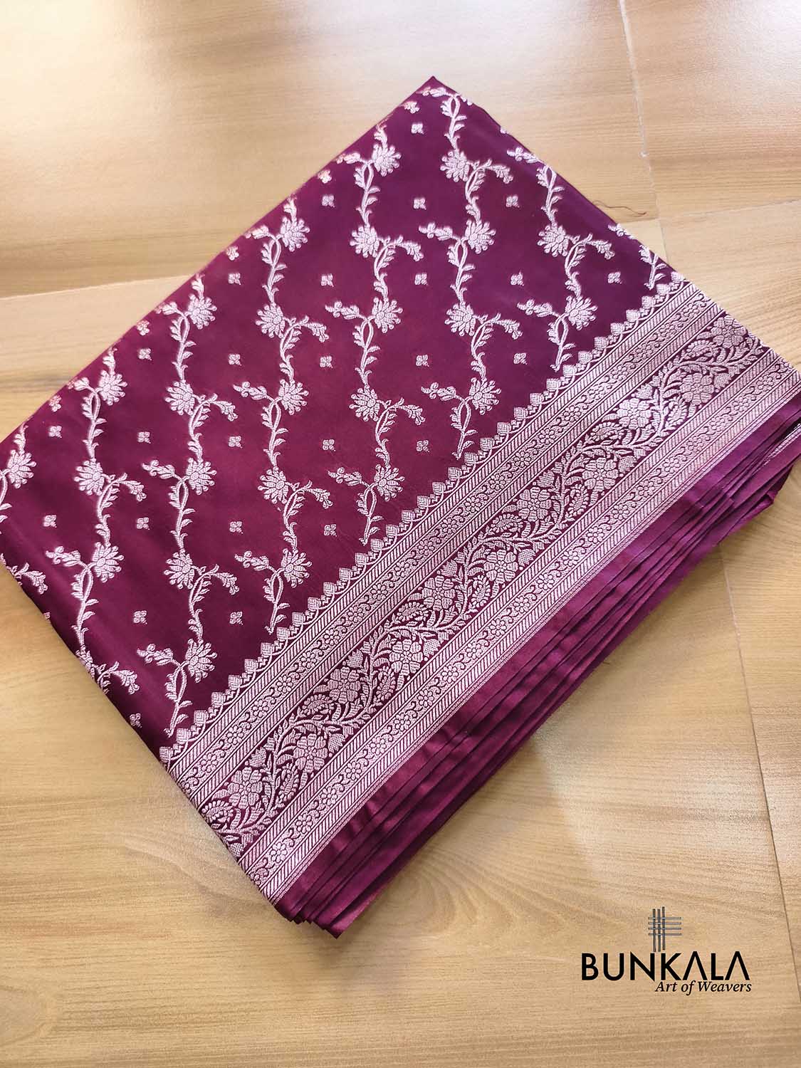 Wine Floral Jaal Sona Zari Weaved Banarasi Mashru Silk Saree