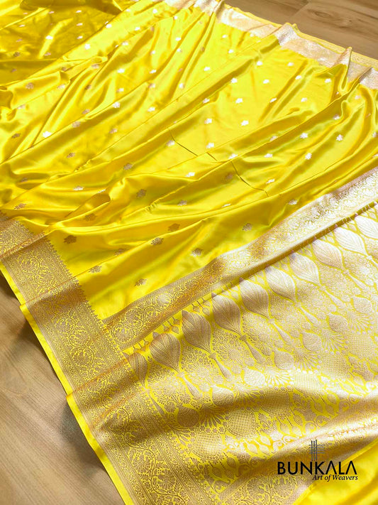 Bright Lemon Yellow Sona Zari Buti Weaved Banarasi Mashru Silk Saree