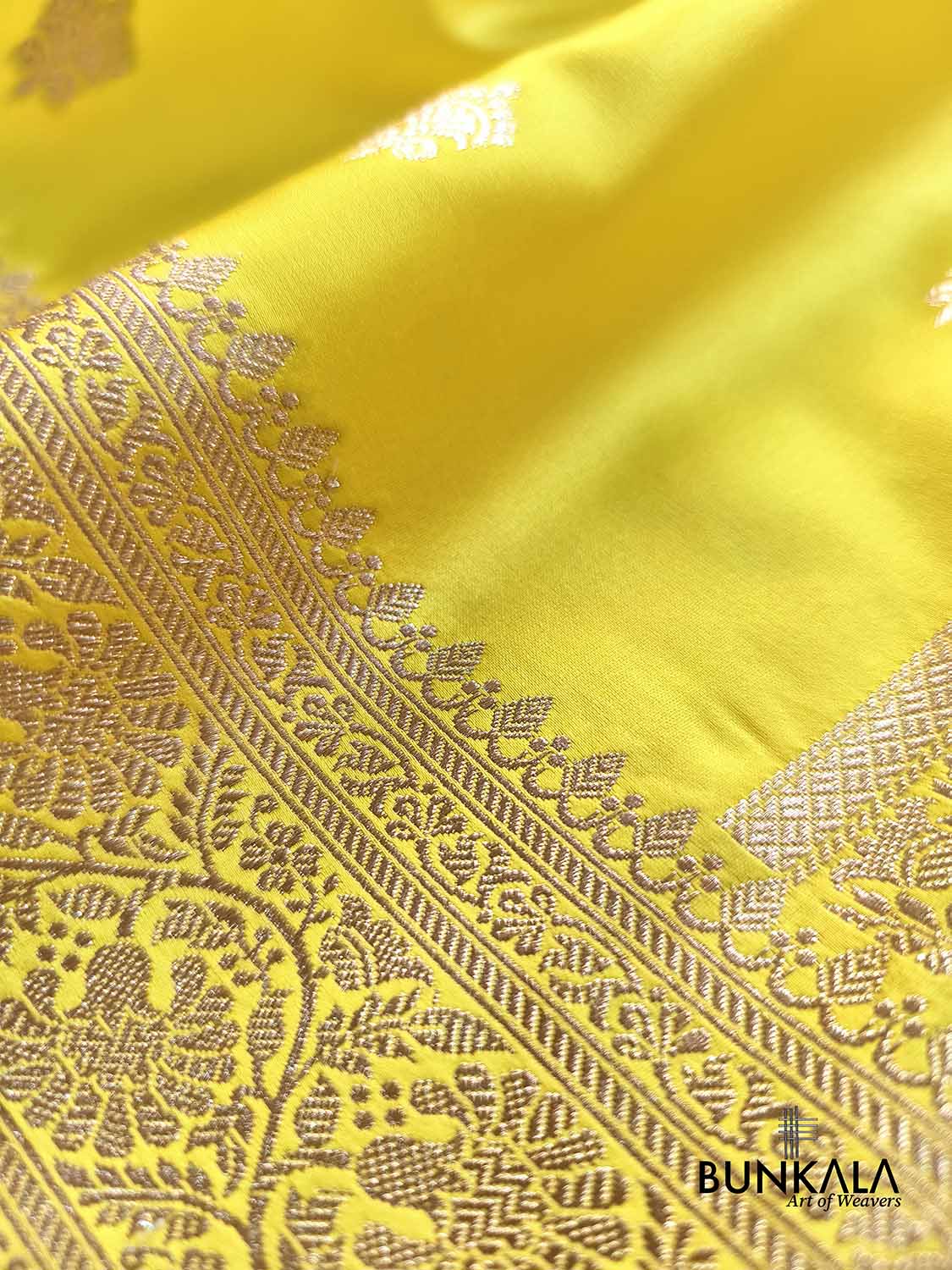 Bright Lemon Yellow Sona Zari Buti Weaved Banarasi Mashru Silk Saree