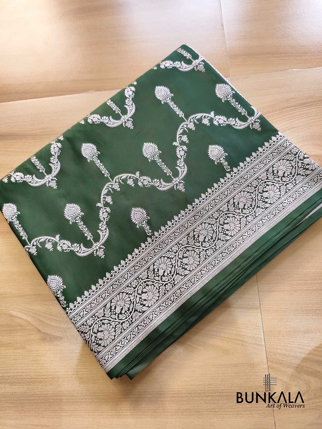 Bottle Green Sona Zari Jaal Weaved Banarasi Mashru Silk Saree