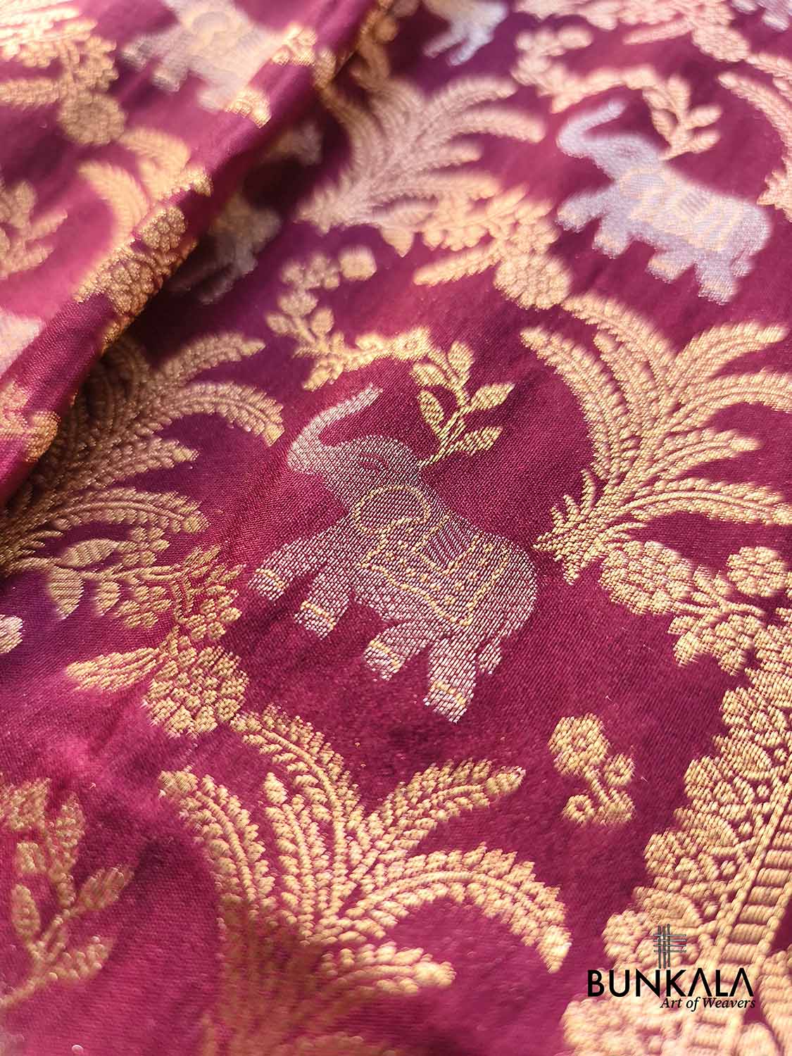 Maroon Shikargha Jaal Sona Rupa Weaved Banarasi Resham Silk Saree
