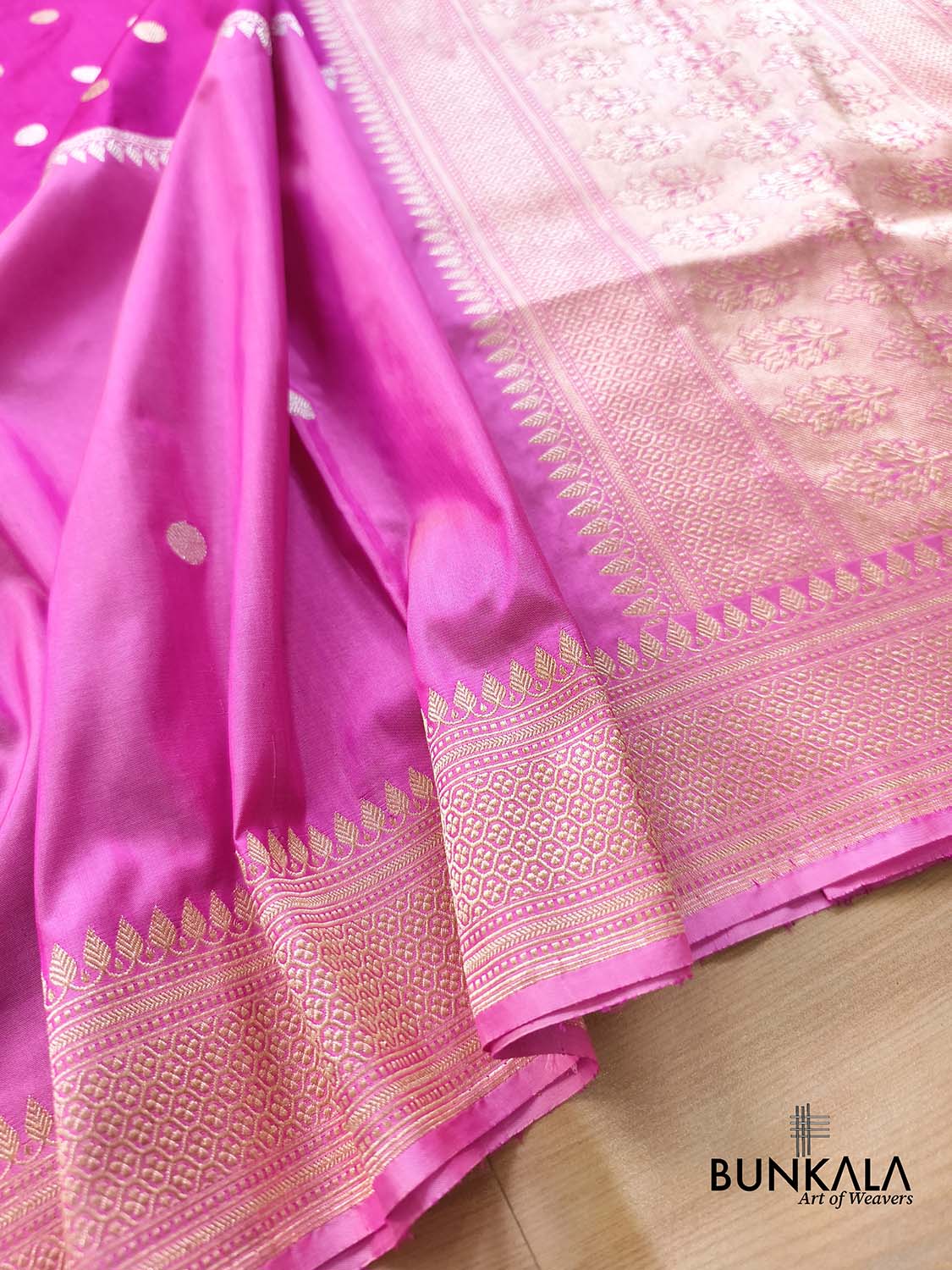 Dual Tone Baby & Magenta Pink Polka Dots Kadwa Handweaved Banarasi Pure Katan Silk Saree BKBS-061026