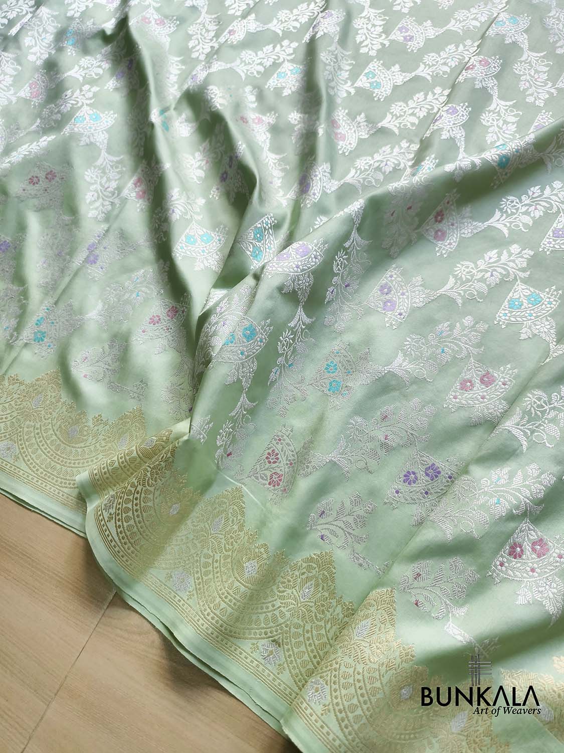 English Green Handweaved Kadwa Jaal Jangla Meenakari Banarasi Pure Katan Silk Saree