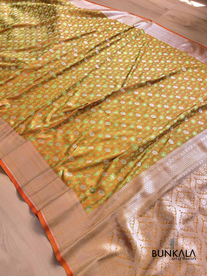 Green Orange Double Shaded Soft Mashru Silk Jamewar Weaved Floral Jaal Design Banarasi Saree