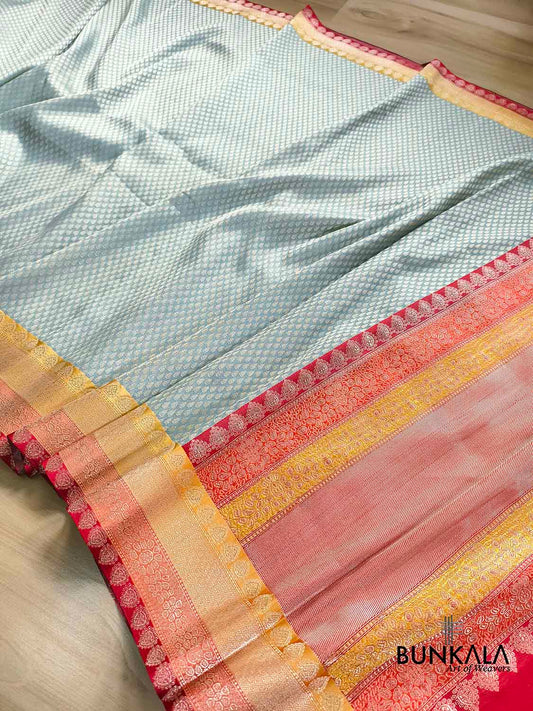 Pastel Blue Brocade Tanchui Kadwa Handweaved Banarasi Pure Katan Silk Saree Contrast Border