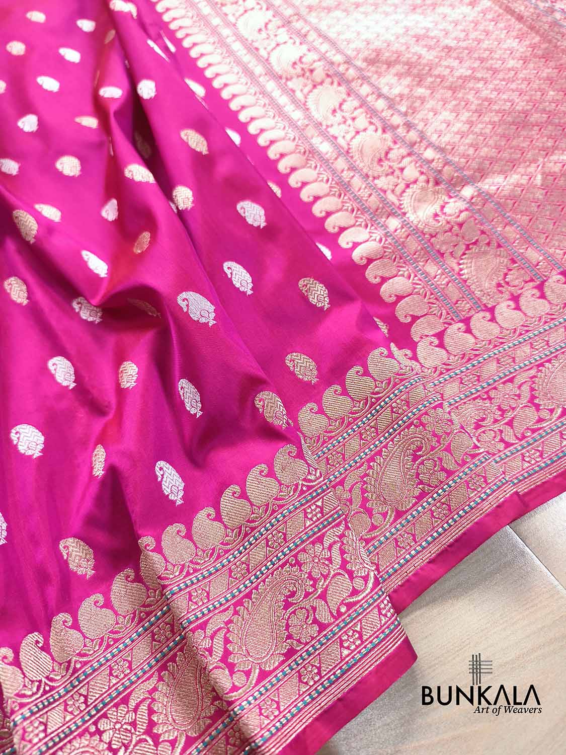 Gulabi Pink Sona Rupa Paisley Buti Kadwa Handweaved Banarasi Pure Katan Silk Saree