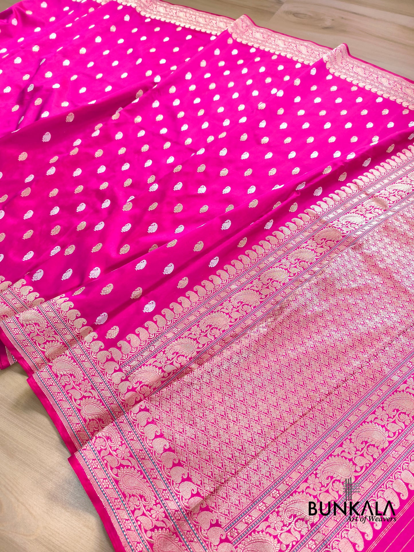 Gulabi Pink Sona Rupa Paisley Buti Kadwa Handweaved Banarasi Pure Katan Silk Saree