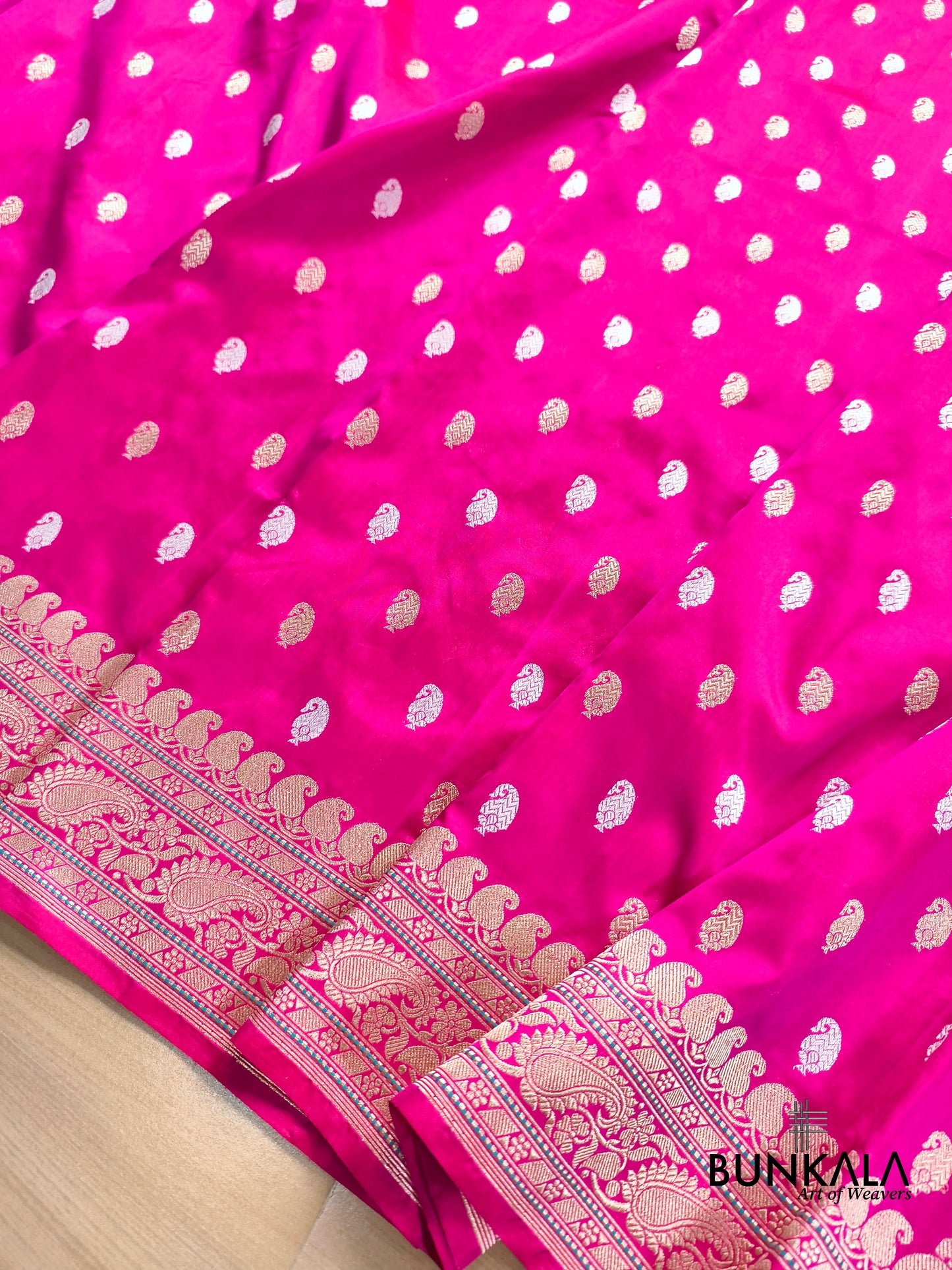 Gulabi Pink Sona Rupa Paisley Buti Kadwa Handweaved Banarasi Pure Katan Silk Saree