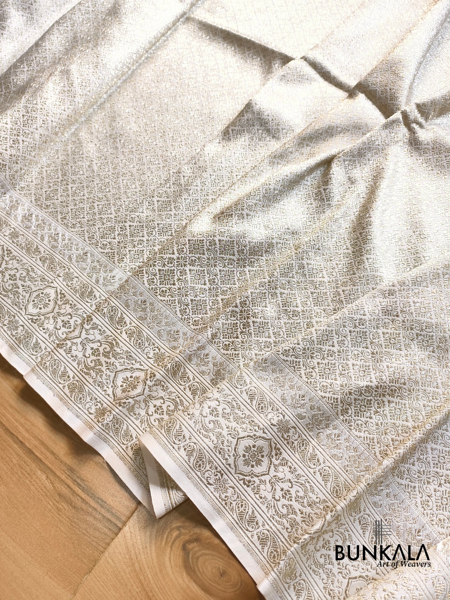 Pastel Ivory Brocade Weaved Banarasi Mashru Silk Saree