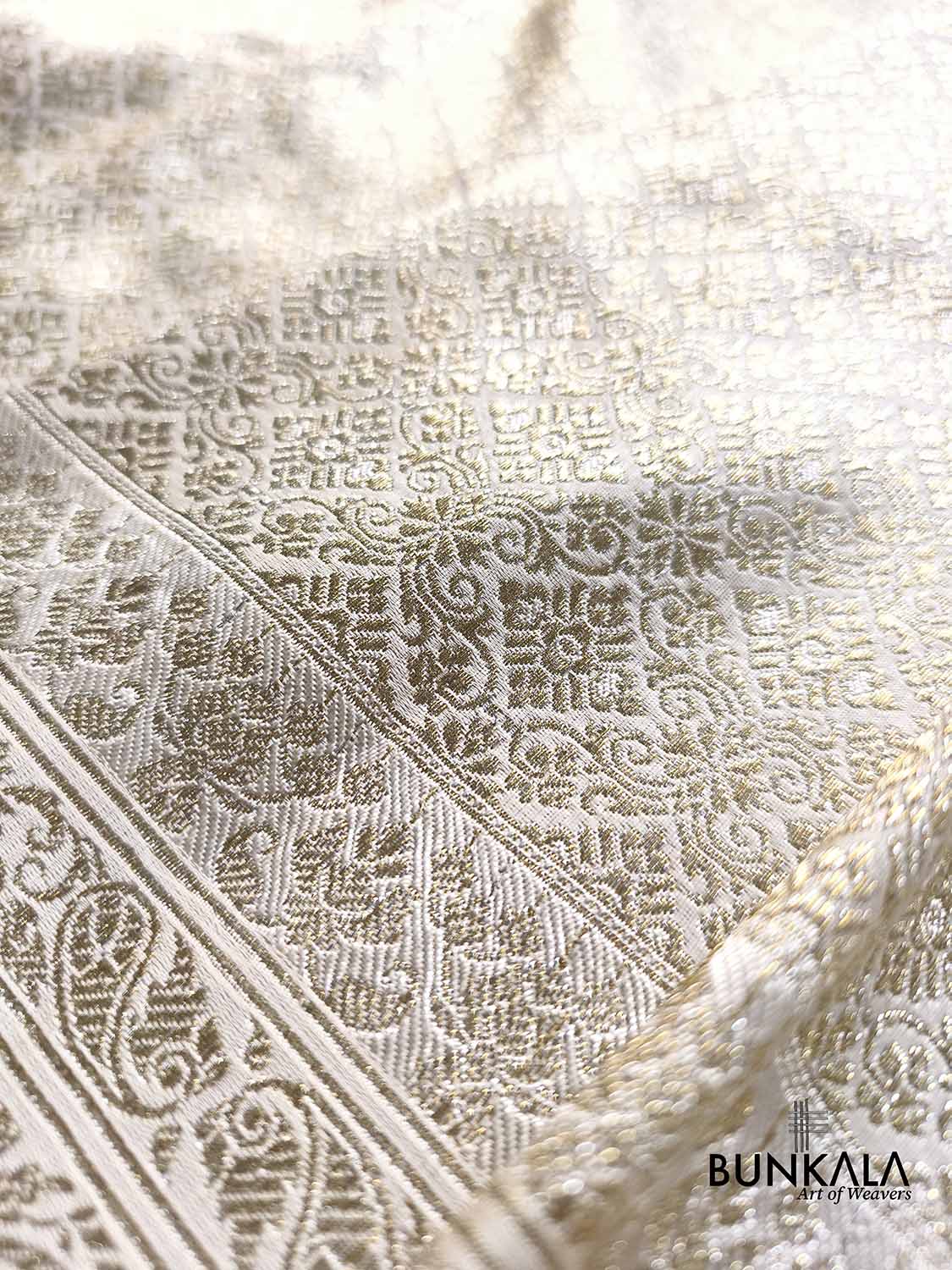 Pastel Ivory Brocade Weaved Banarasi Mashru Silk Saree