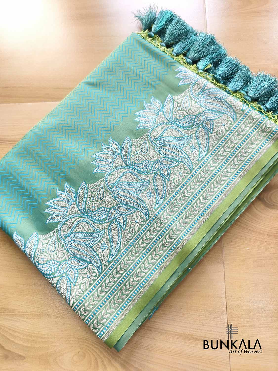 Turquoise Blue Jamewar Chevron Konia Floral Border Weaved Banarasi Mashru Silk Saree