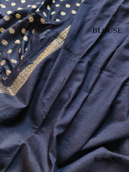 Black Big Floral Border Banarasi Handloom Pure Moonga Silk Saree