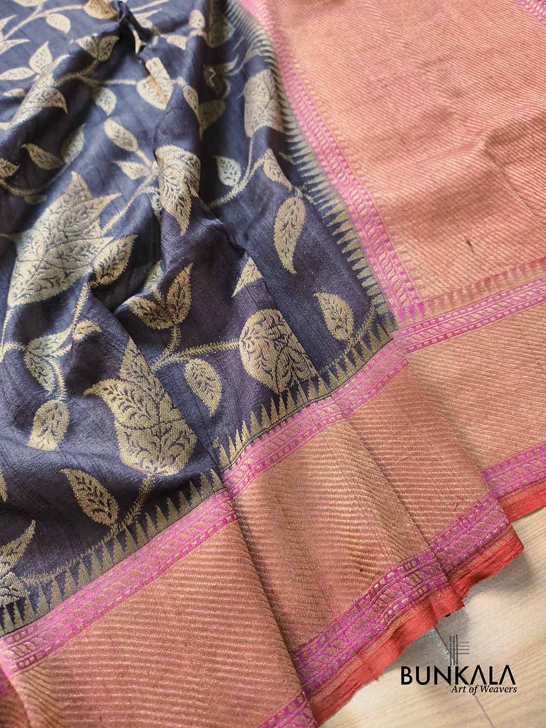 Ash Black Contrast Border Leaf Pattern Handloom Banarasi Pure Tussar Silk Saree