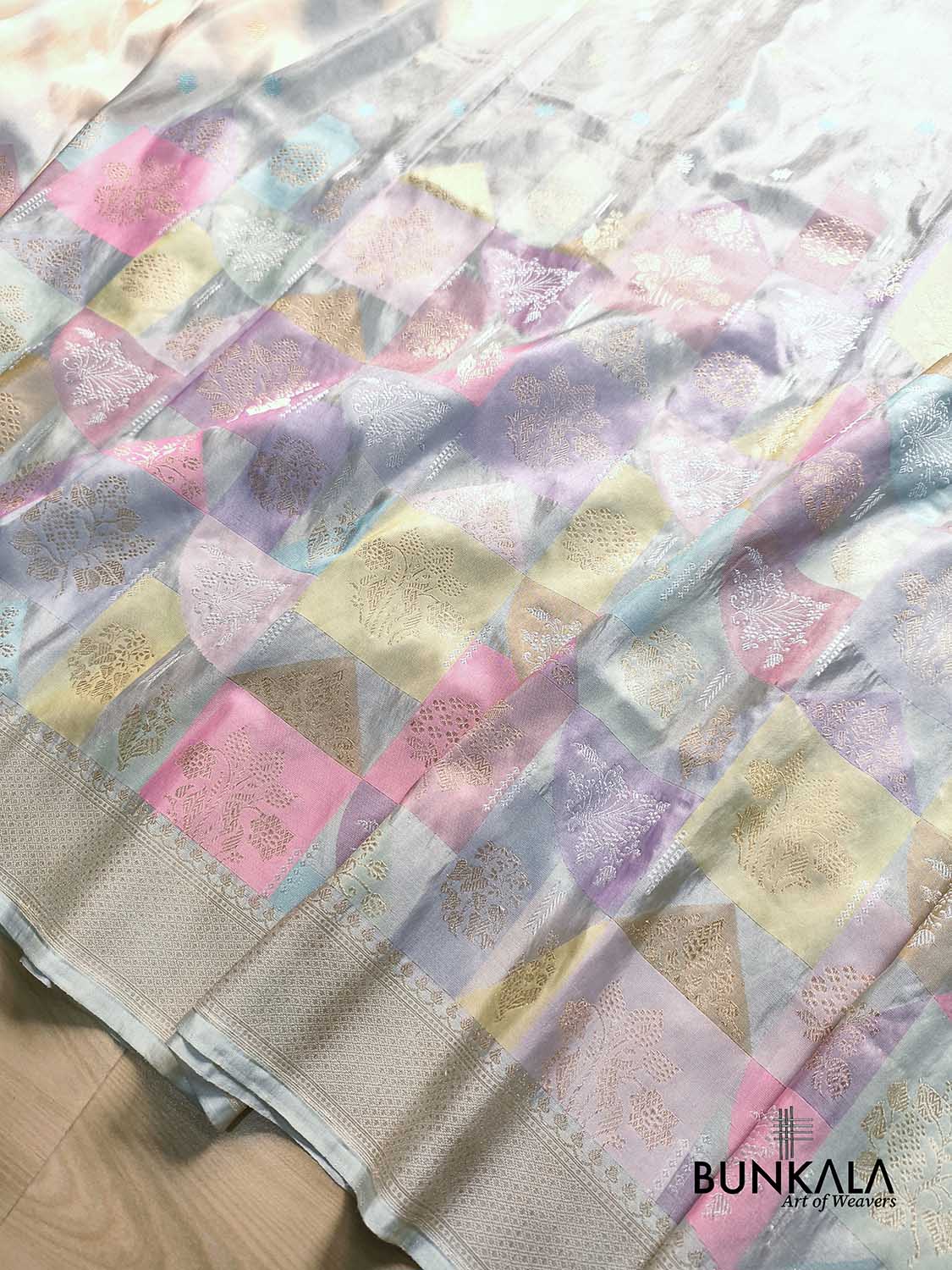 Pastel Ice Blue Multi Rangkat Kadwa Handweaved Banarasi Pure Tissue Silk Saree