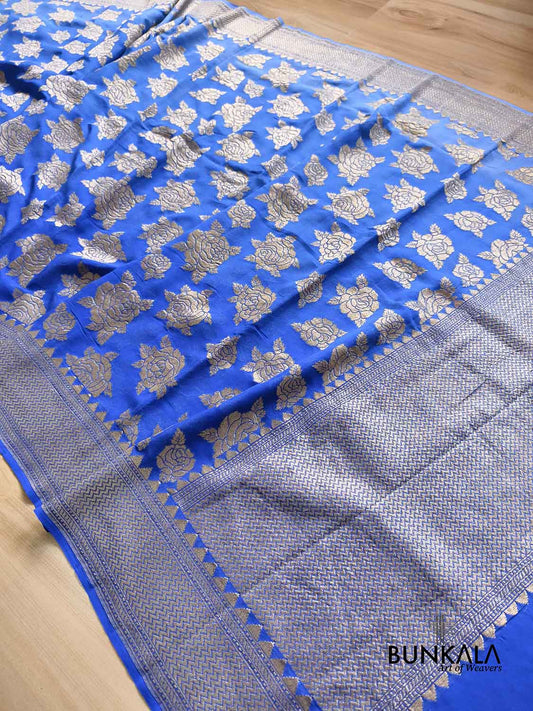 Ombre Royal Blue Rose Motif All Over Handloom Banarasi Pure Georgette Silk Saree