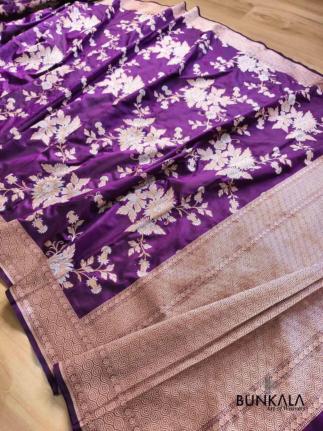 Deep Purple Sona Rupa Big Floral Bunches Motif Jaal Handloom Banarasi Pure Katan Silk Saree