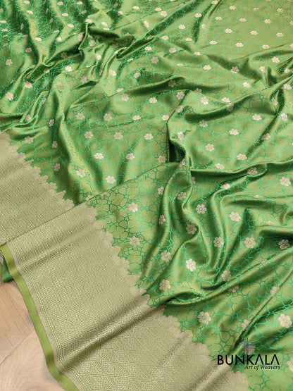 Green Two Tone Mashru Silk Jamewar Weaved Banarasi Saree