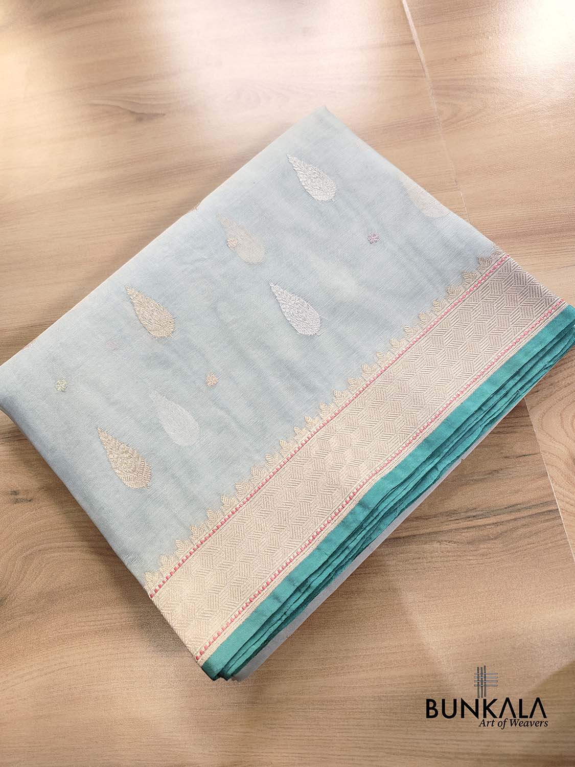 Ice Blue Kadwa Buti Handweaved Banarasi Pure Organza Silk Saree