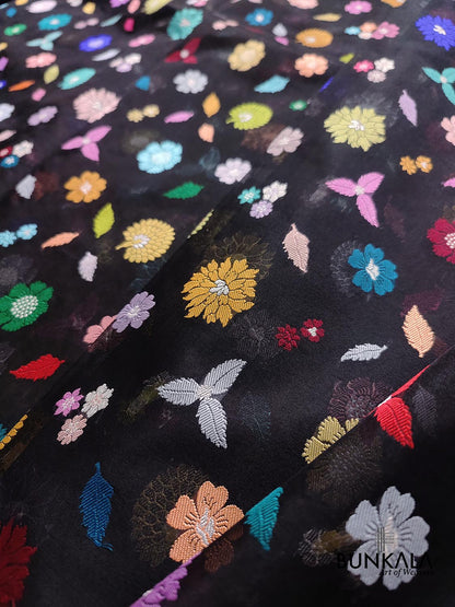Black Floral Kadwa Handweaved Banarasi Pure Organza Silk Saree