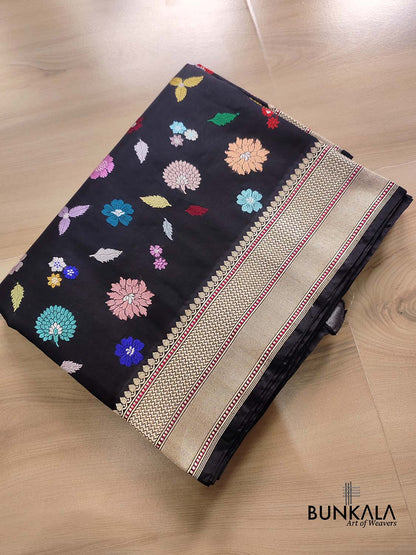 Black Floral Kadwa Handweaved Banarasi Pure Organza Silk Saree
